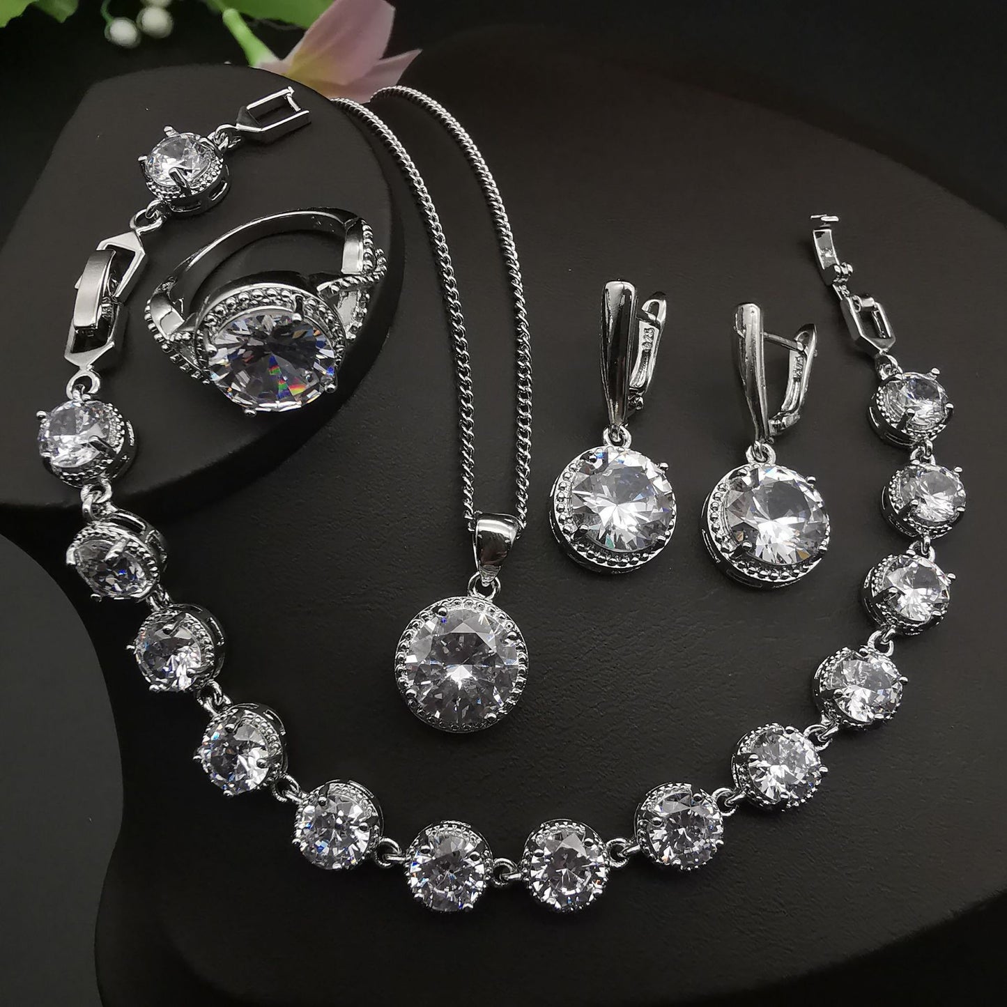 Shivanya – Regal Diamond-Inspired 4-Piece Set