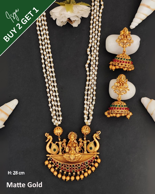 Divyatha-South Style Temple Pendant Set